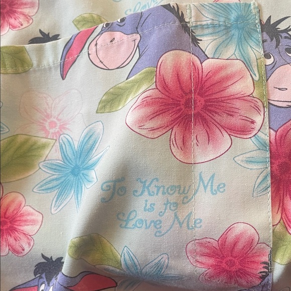 Scrub tops - Picture 7 of 7